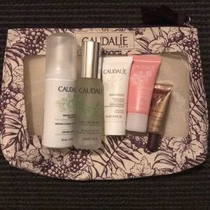 Caudalie 5 piece travel set with bag - new/unused
